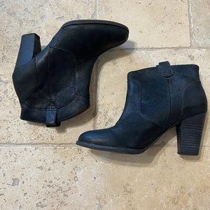 Clarks Black leather booties with pull on straps
